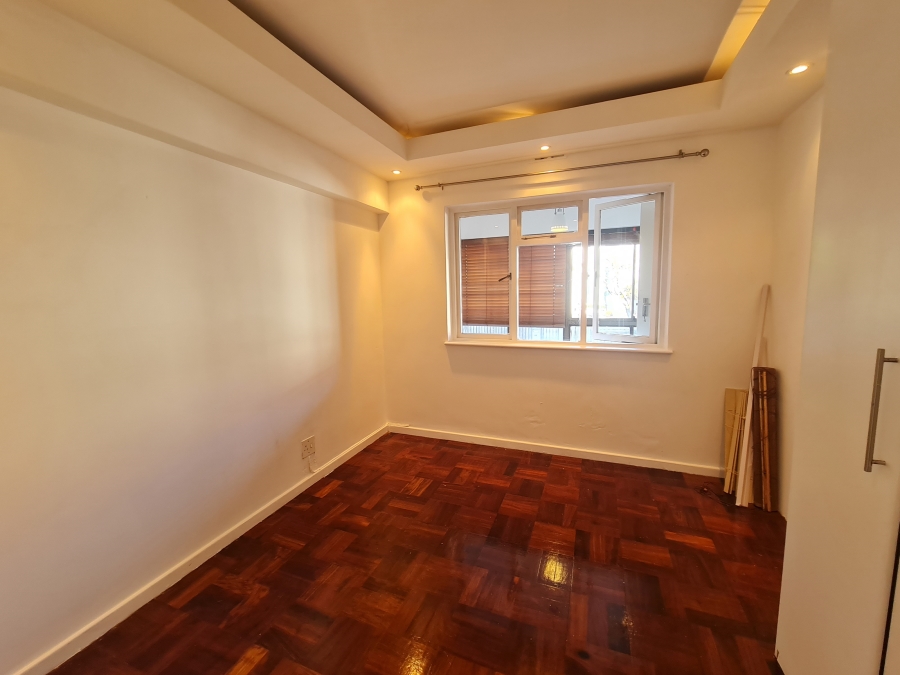 To Let 2 Bedroom Property for Rent in Bantry Bay Western Cape